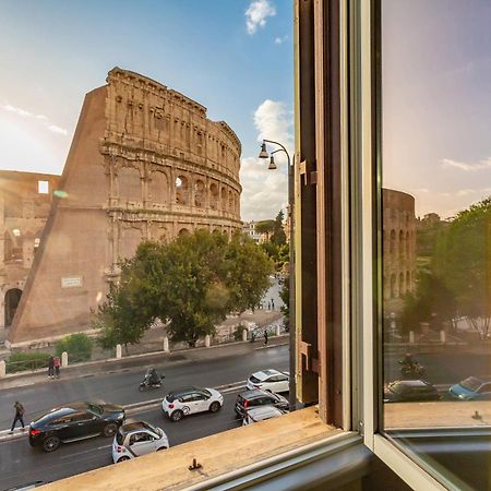 Iconic Apartment With Unique Colosseum View Roma Exterior foto